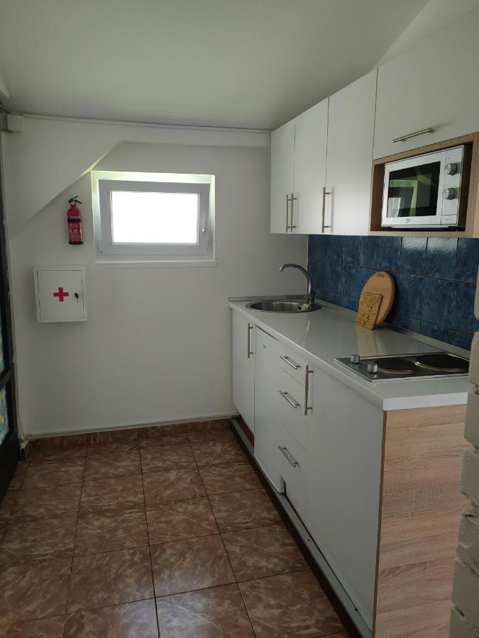 Teos Apartments Мостар Екстериор снимка